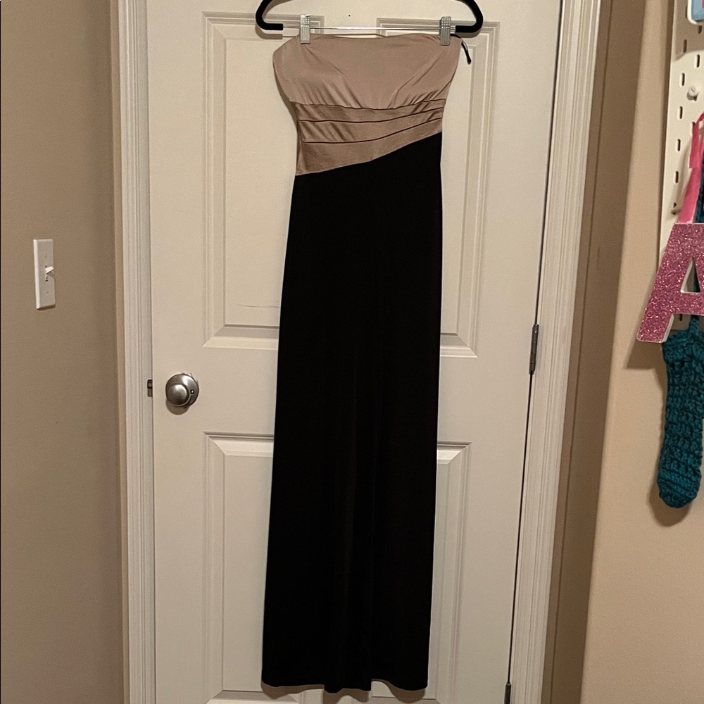 Forever 21 Strapless Black and Cream Dress